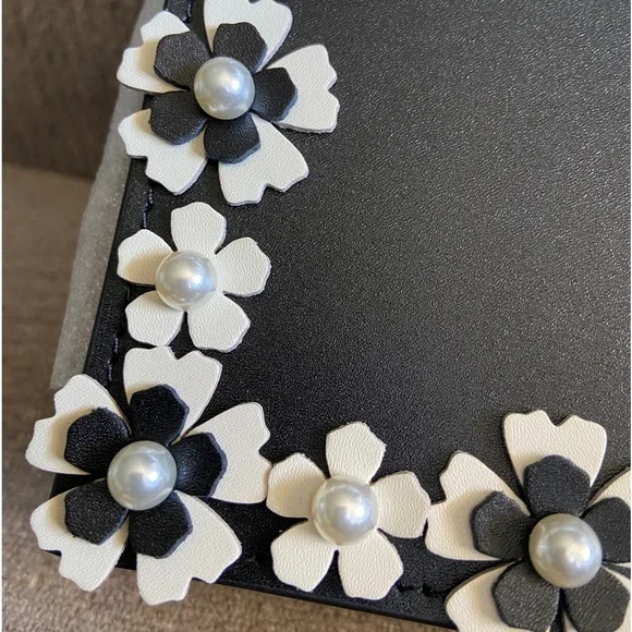 ZAC POSEN Mini Earthette Leather Shoulder Bag - Picture 7 of 7